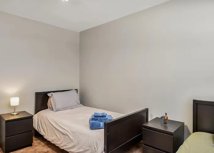 Gorgeous Close To Bushmaster Park! Hotel